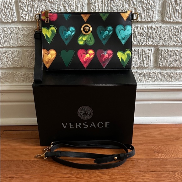 Versace-NWT Black Multicolor Heart print Medusa clutch/crossbody - Picture 2 of 9